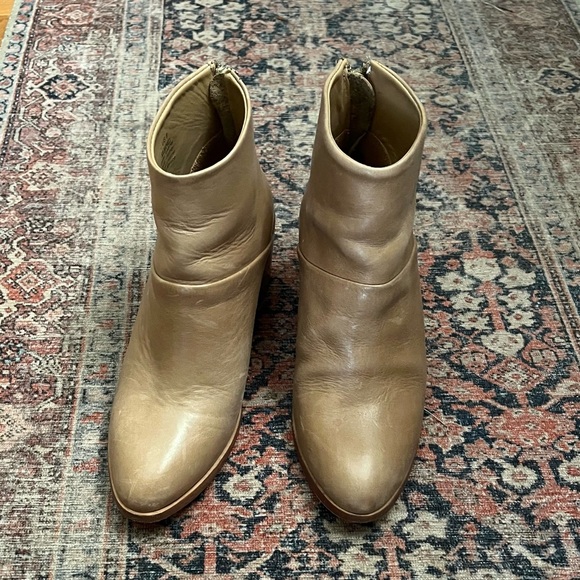 Nisolo Dari Boot - Picture 9 of 13